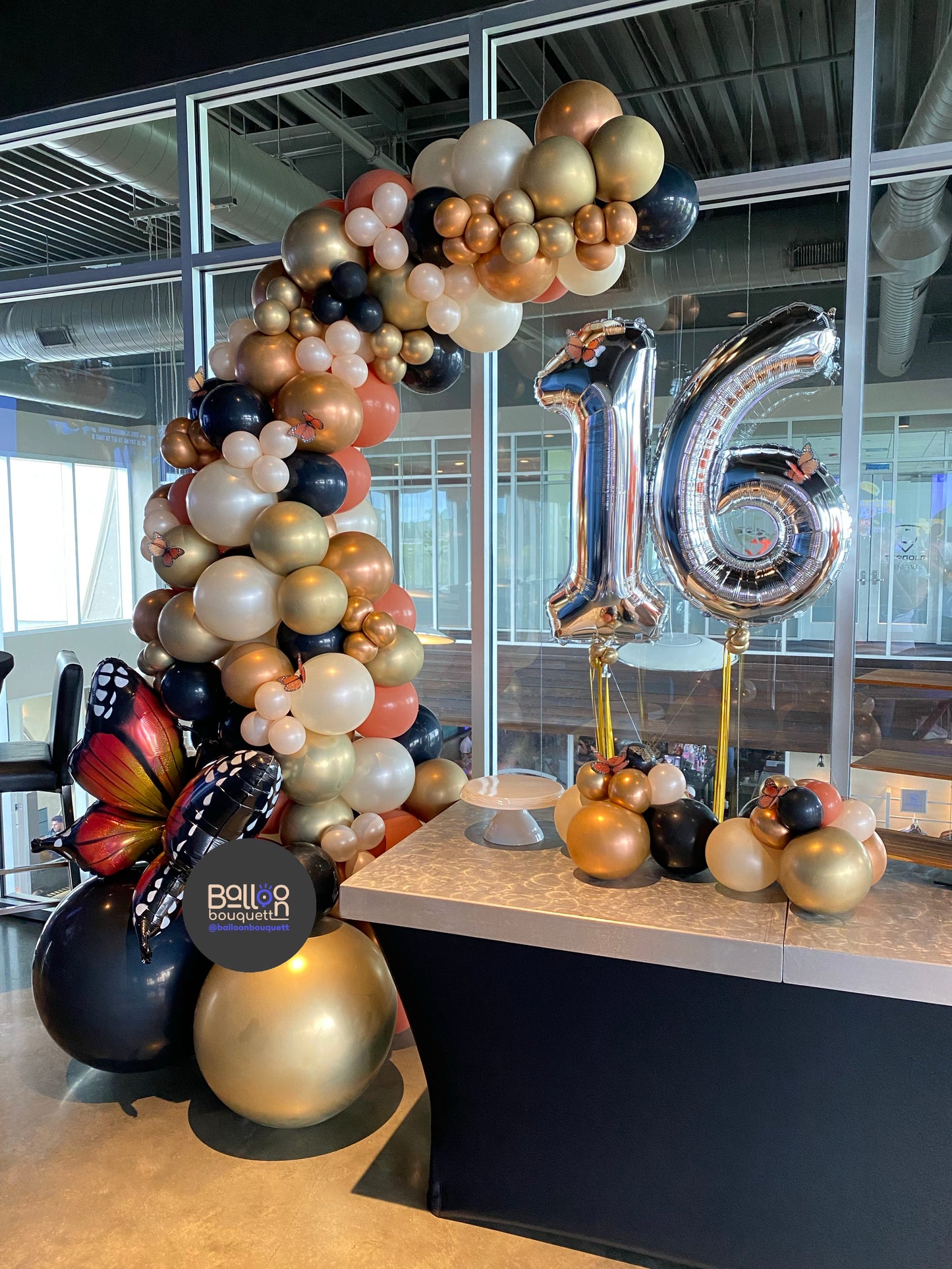 Freestanding Half Arch