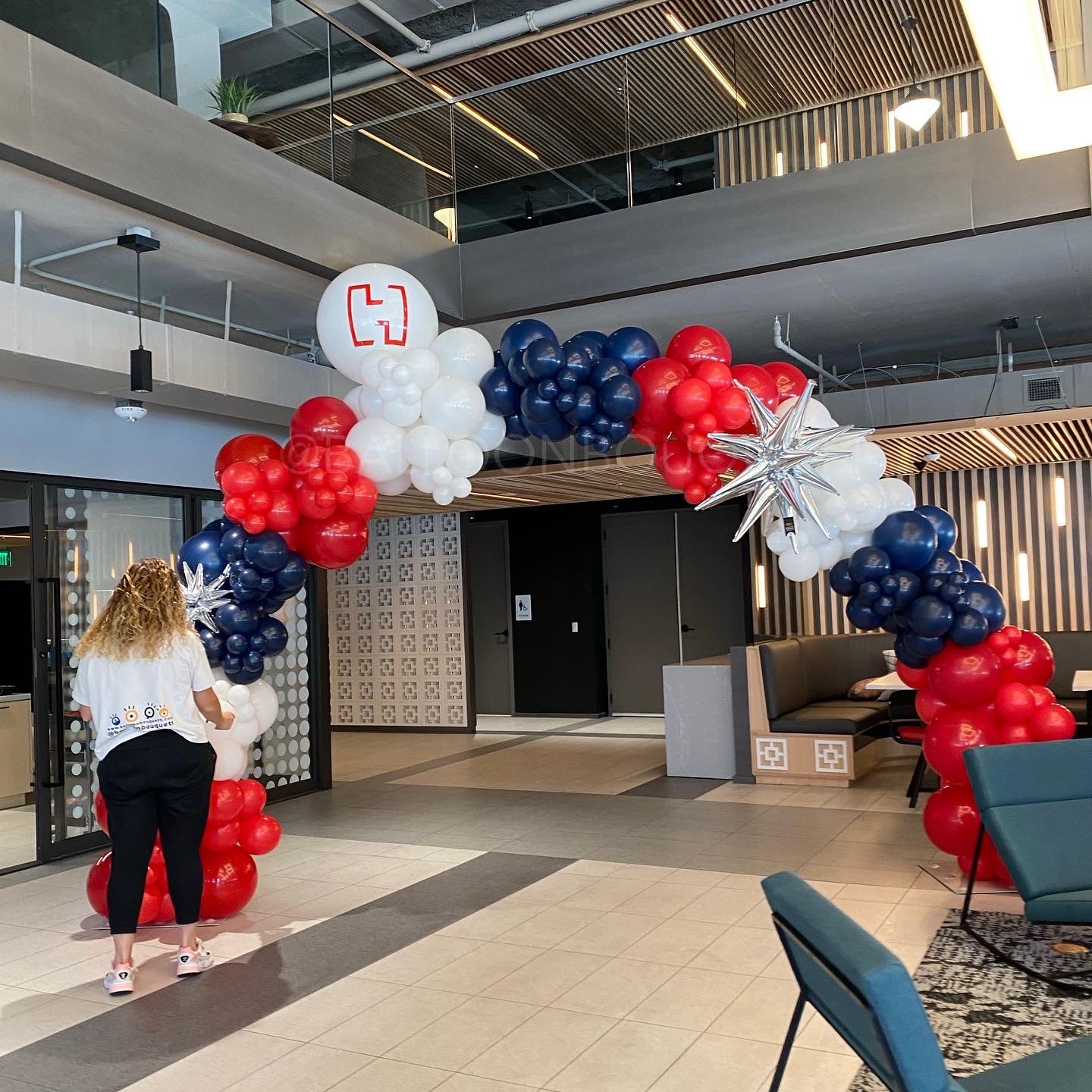 Organic Balloon Arch
