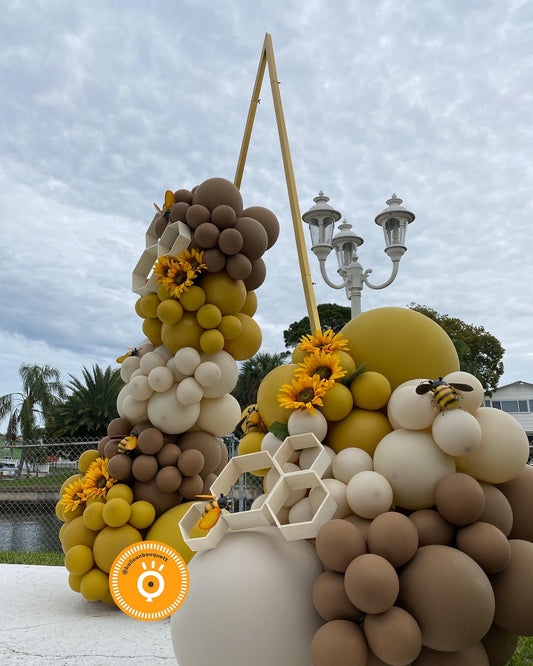 Mama To Bee Themed Garland