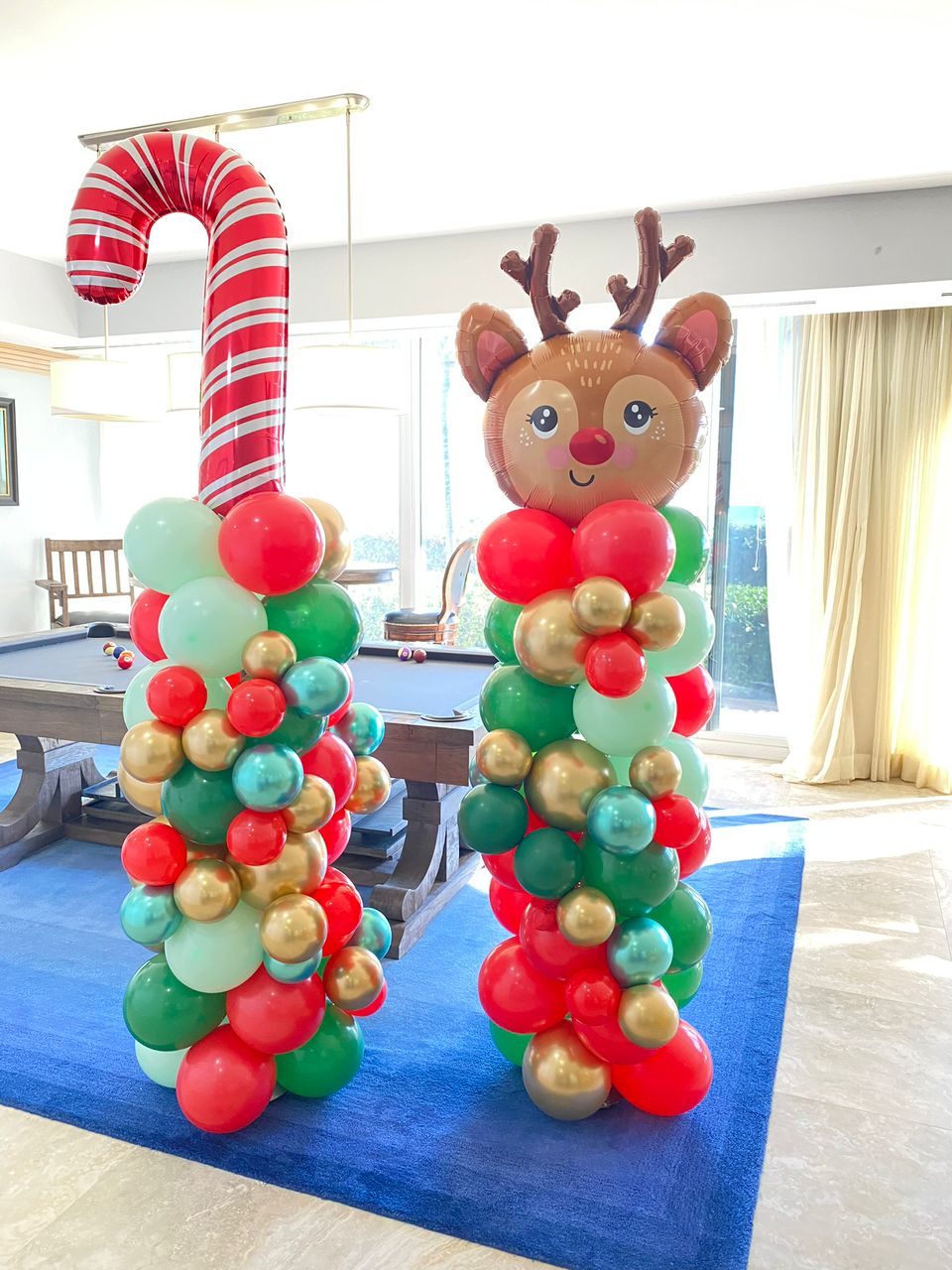 Christmas Organic Column 6 FT With Character Topper