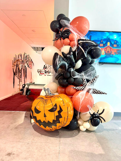 Free Standing Halloween Garland