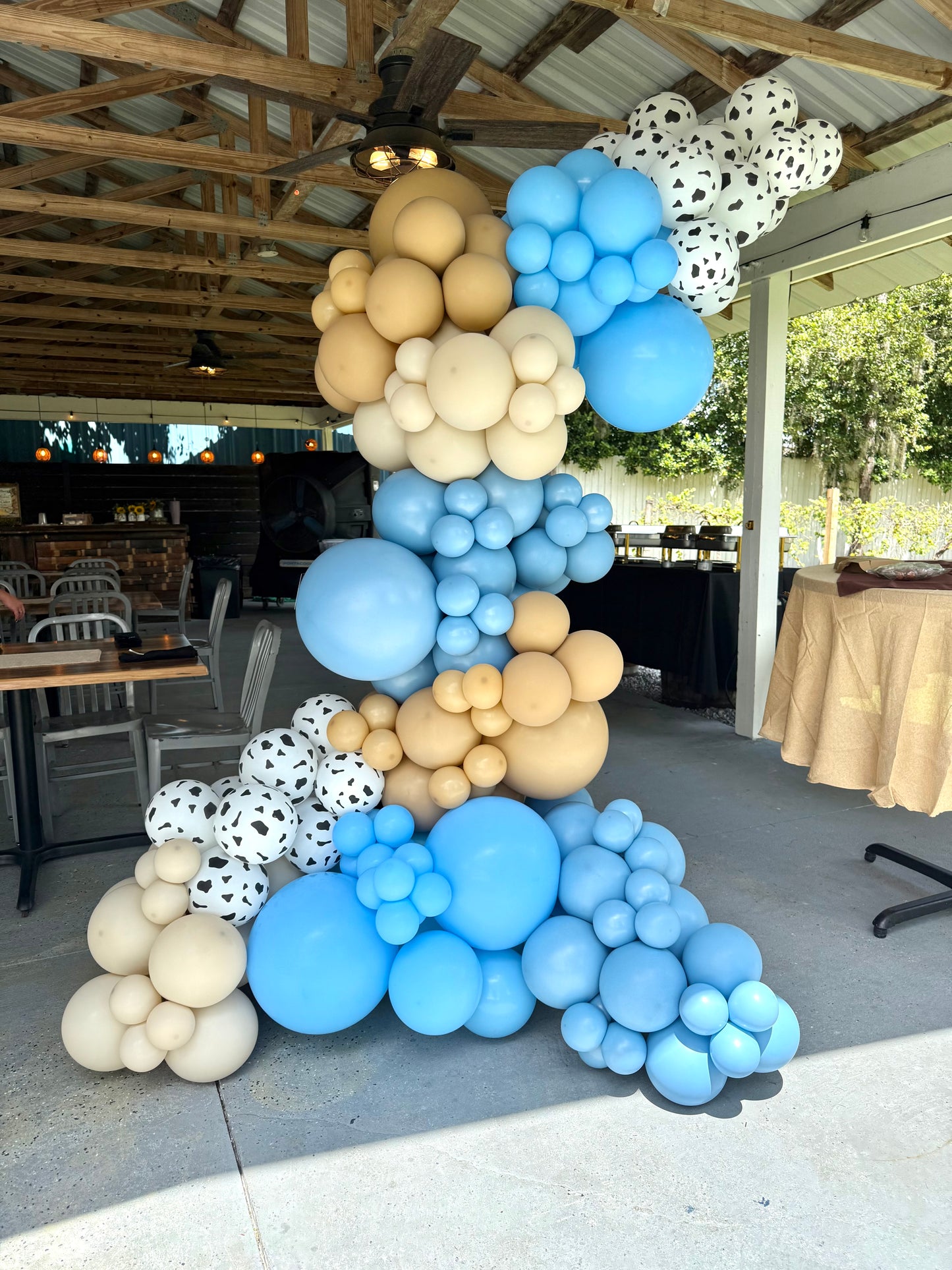 Extra Self Standing Garland