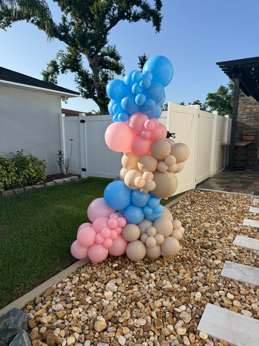 Self Standing Garland